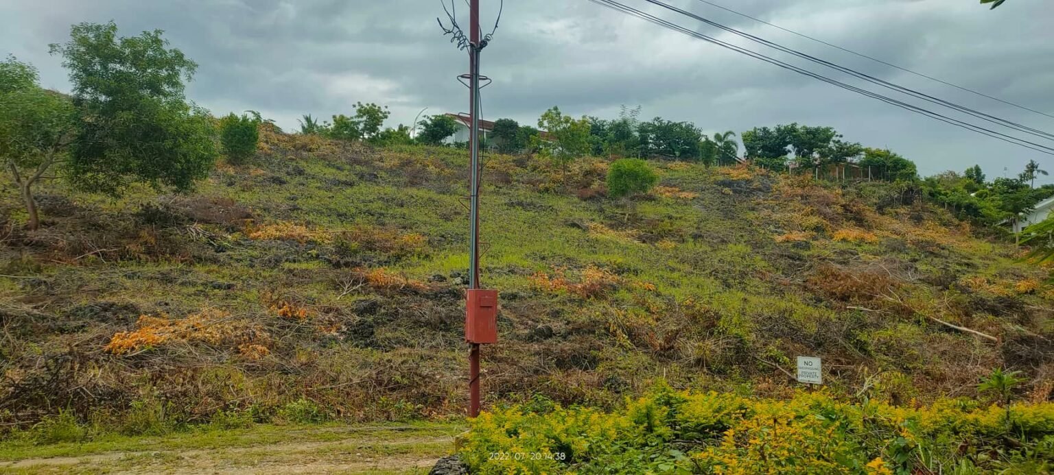 BEACH LOT FOR SALE at CRYSTAL BREEZE RESIDENCES in ALCOY CEBU Pagdato